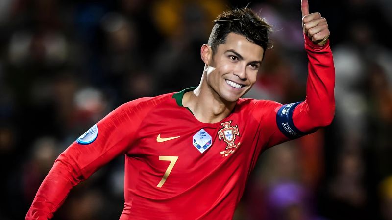 Cristiano Ronaldo có đến 5 lần ghi hơn 10 bàn thắng một mùa giải Cúp C1 